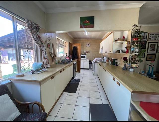 3 BEDROOM HOUSE FOR SALE IN KLIPPOORTJE